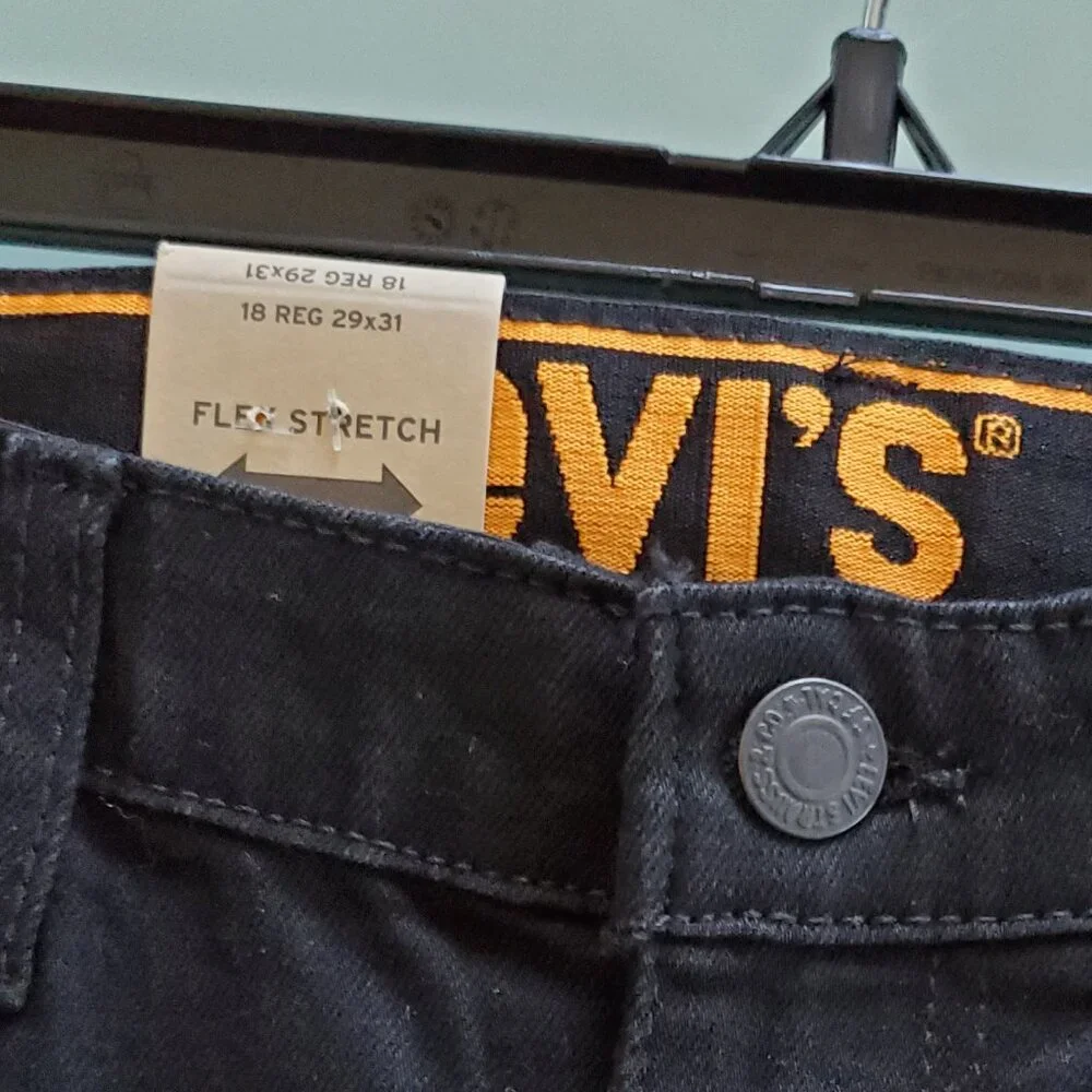 Jeans - Picture 3 of 3